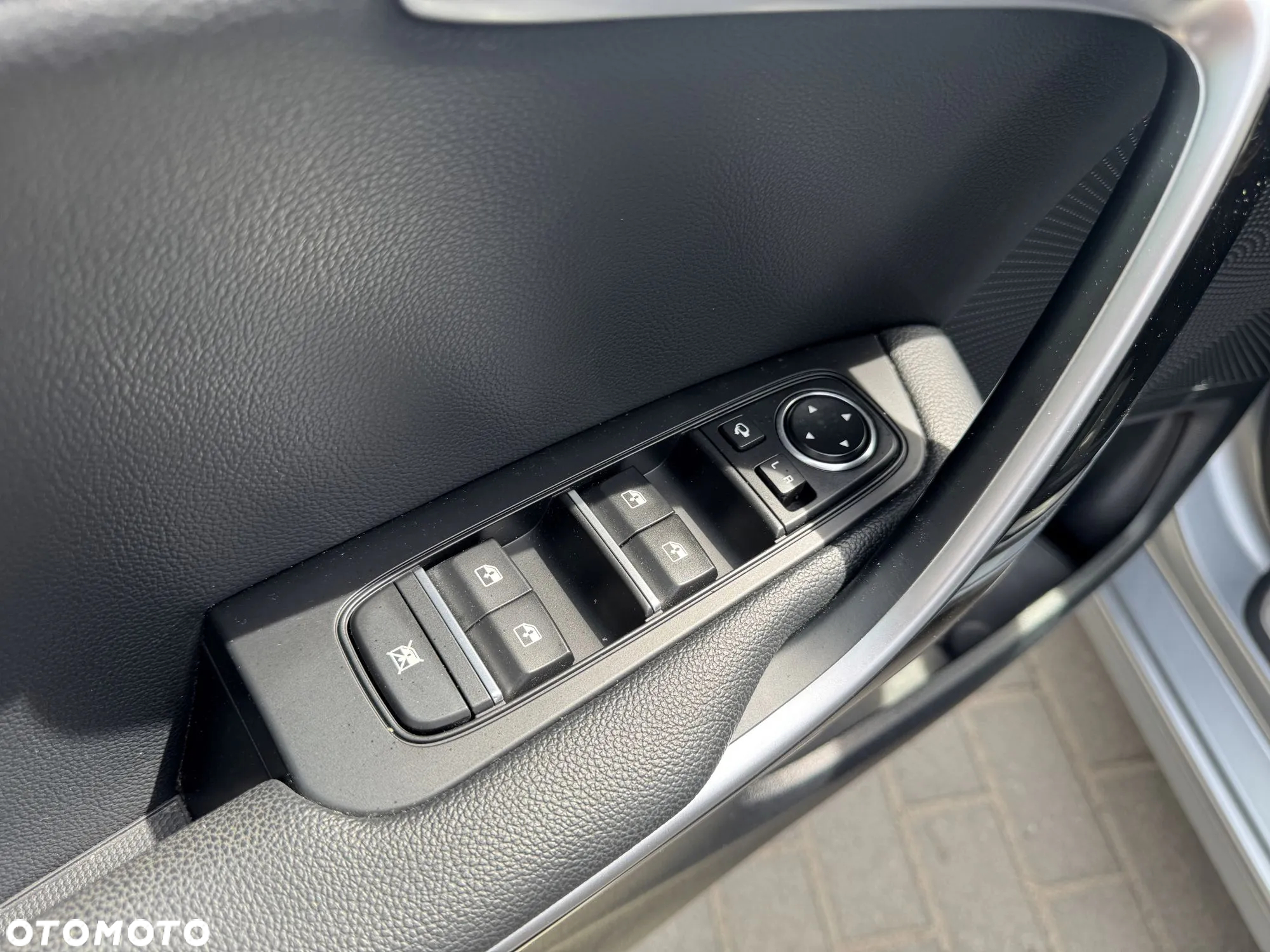 Kia Ceed SW 1.6 GDI DCT OPF Plug-in-Hybrid Platinum Edition - 9