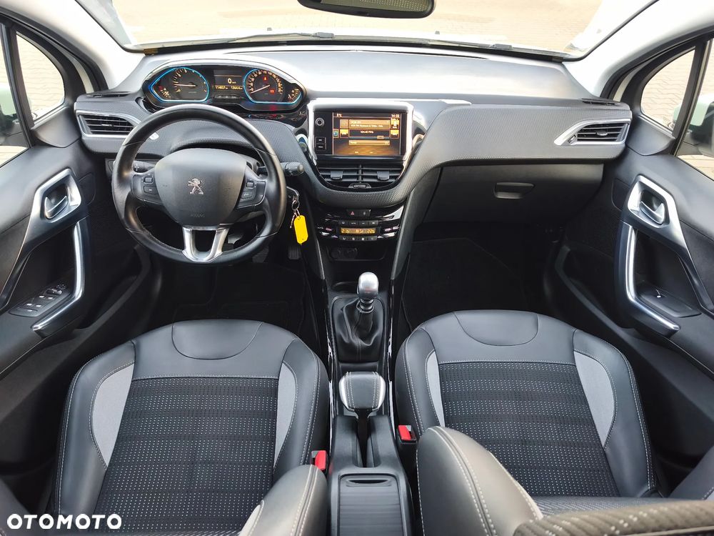 Peugeot 2008 PureTech 130 GPF Stop&Start Allure - 28