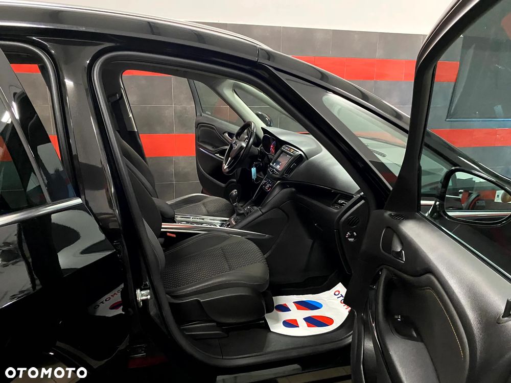 Opel Zafira 1.4 T Cosmo EcoFLEX S&S - 21