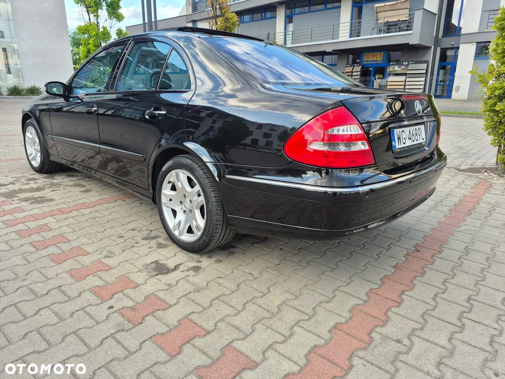 Mercedes-Benz Klasa E 500 4-Matic Avantgarde - 15