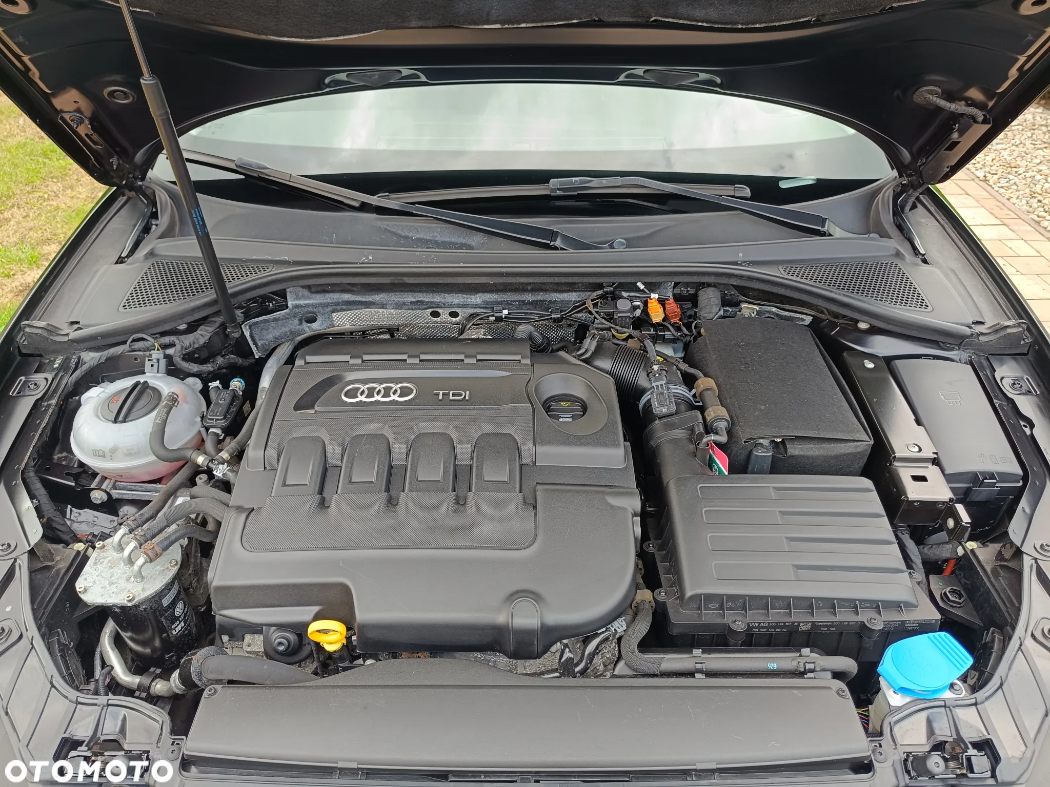 Audi A3 1.6 TDI S line Sportpaket - 6