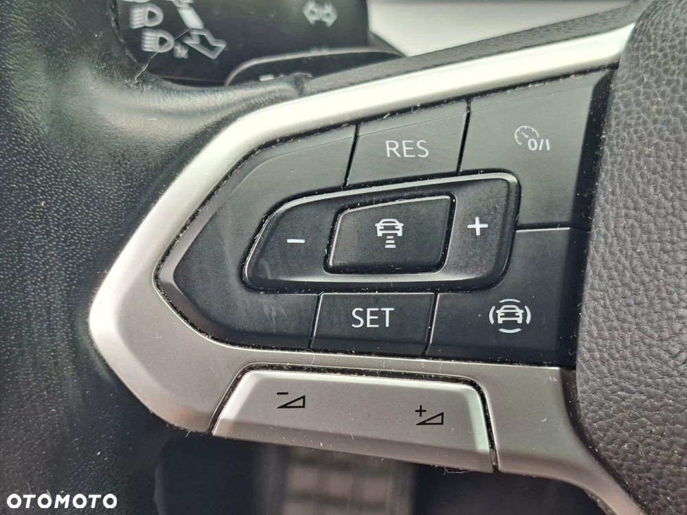 Volkswagen Golf Variant 1.5 eTSI EVO Style DSG - 22