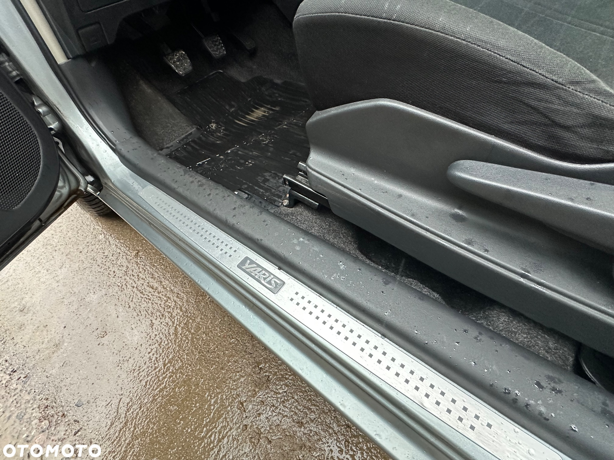 Toyota Yaris 1.0 VVT-i Cool - 22
