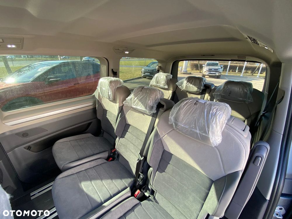 Volkswagen Multivan - 3