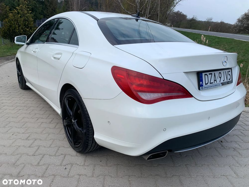 Mercedes-Benz CLA 200 Urban - 8