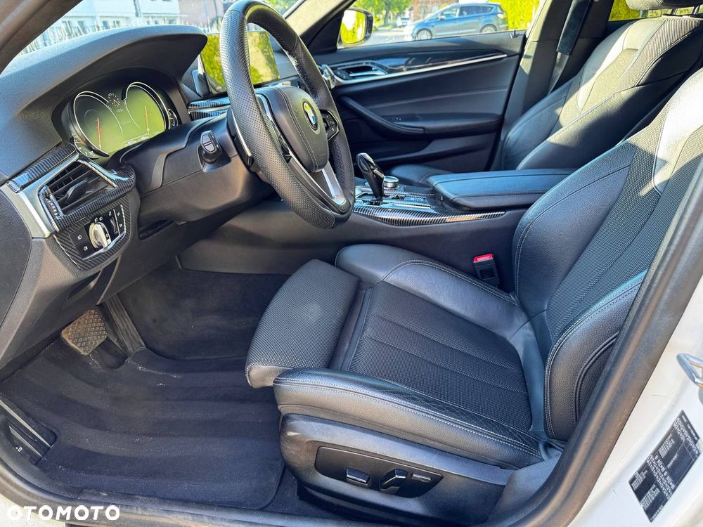 BMW Seria 5 518d Sport Line - 16