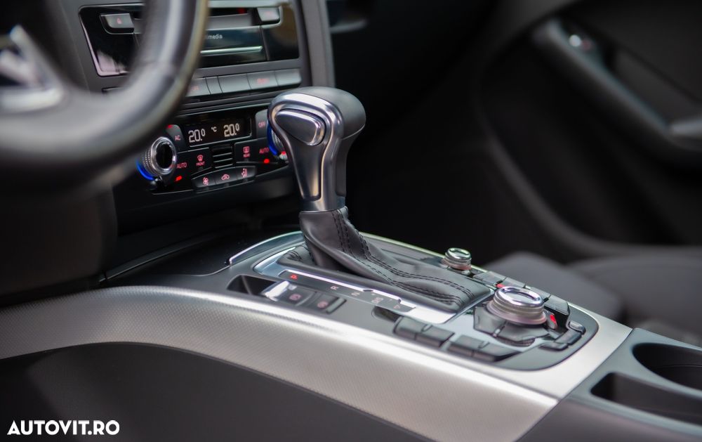 Audi A4 2.0 TDI DPF multitronic Ambition - 17