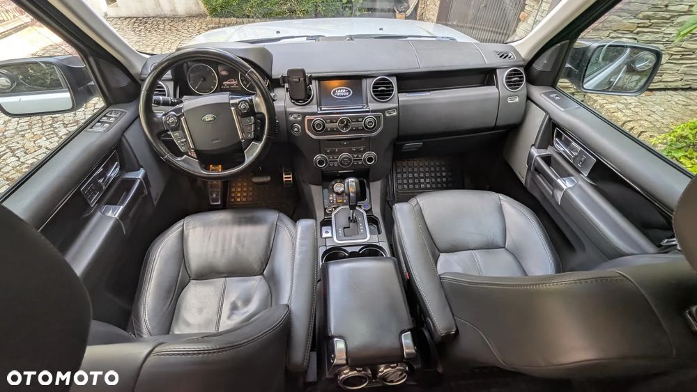 Land Rover Discovery 5.0 V8 HSE - 11