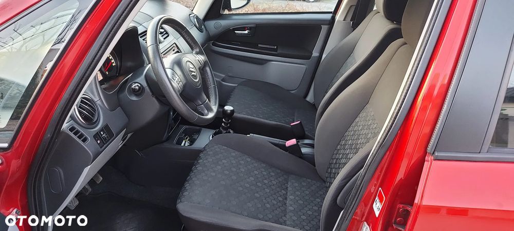 Suzuki SX4 2.0 DDiS 4x4 Style - 25