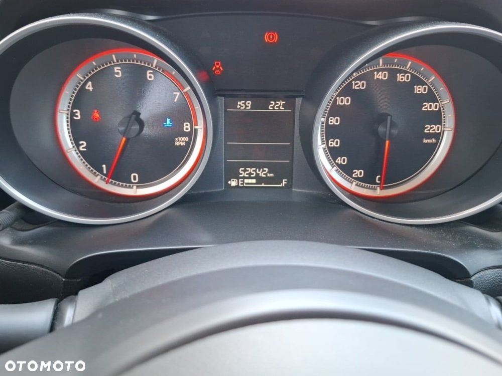 Suzuki Swift 1.2 Premium Plus - 10