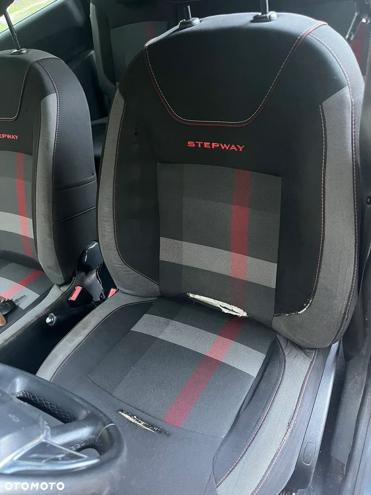 Dacia Lodgy 1.6 SCe Stepway S&S - 16