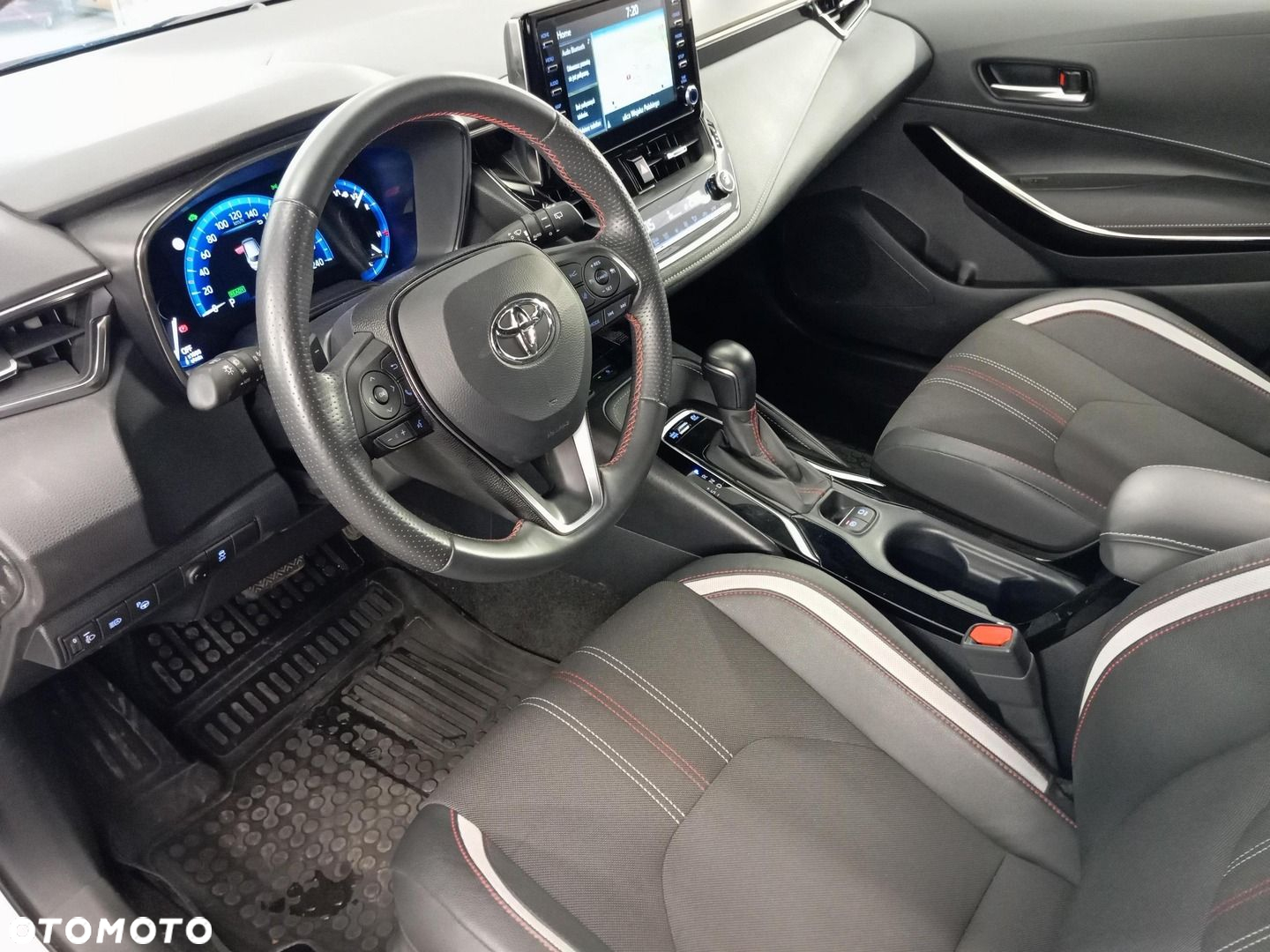 Toyota Corolla - 10