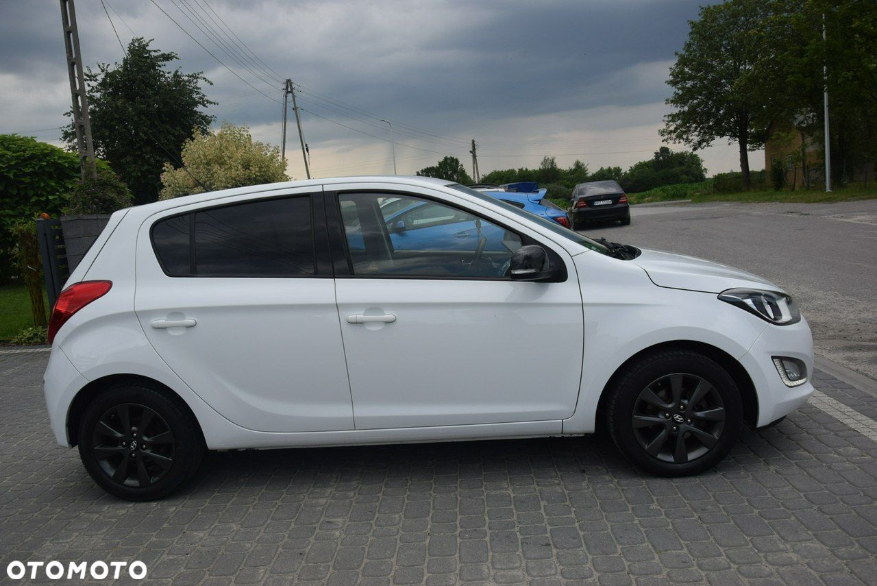 Hyundai i20 1.25 Wersja Jubileuszowa - 9