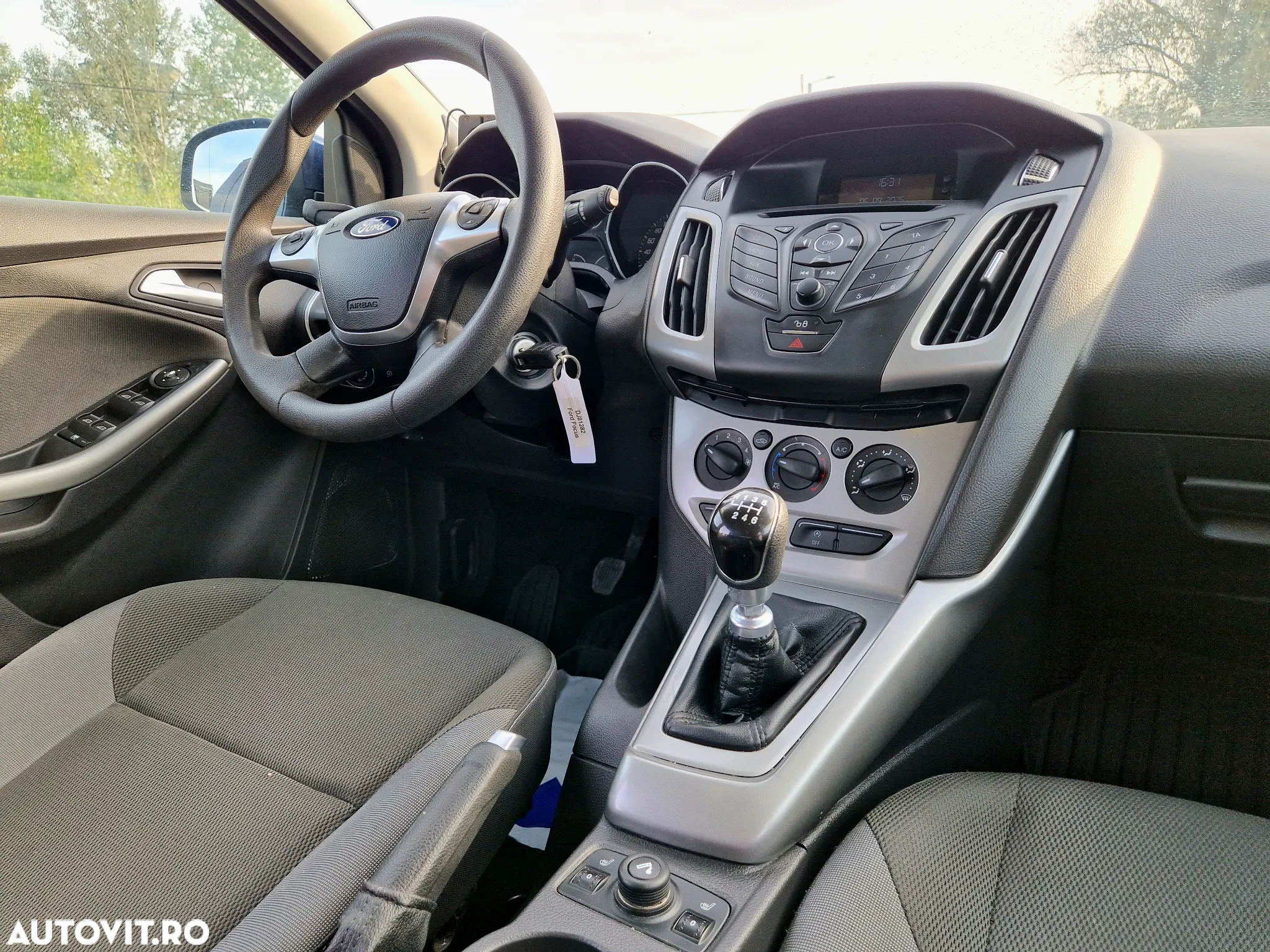 Ford Focus 1.6 TDCi DPF SYNC Edition - 11