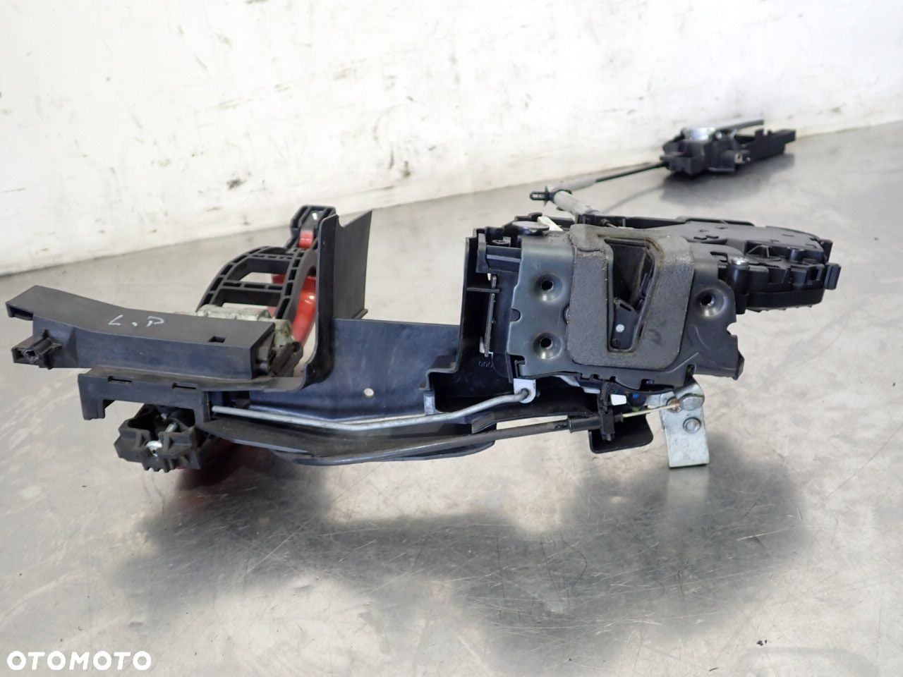 ZAMEK LEWY PRZÓD DRZWI FORD S-MAX I 6M2A-R21813-MB - 8