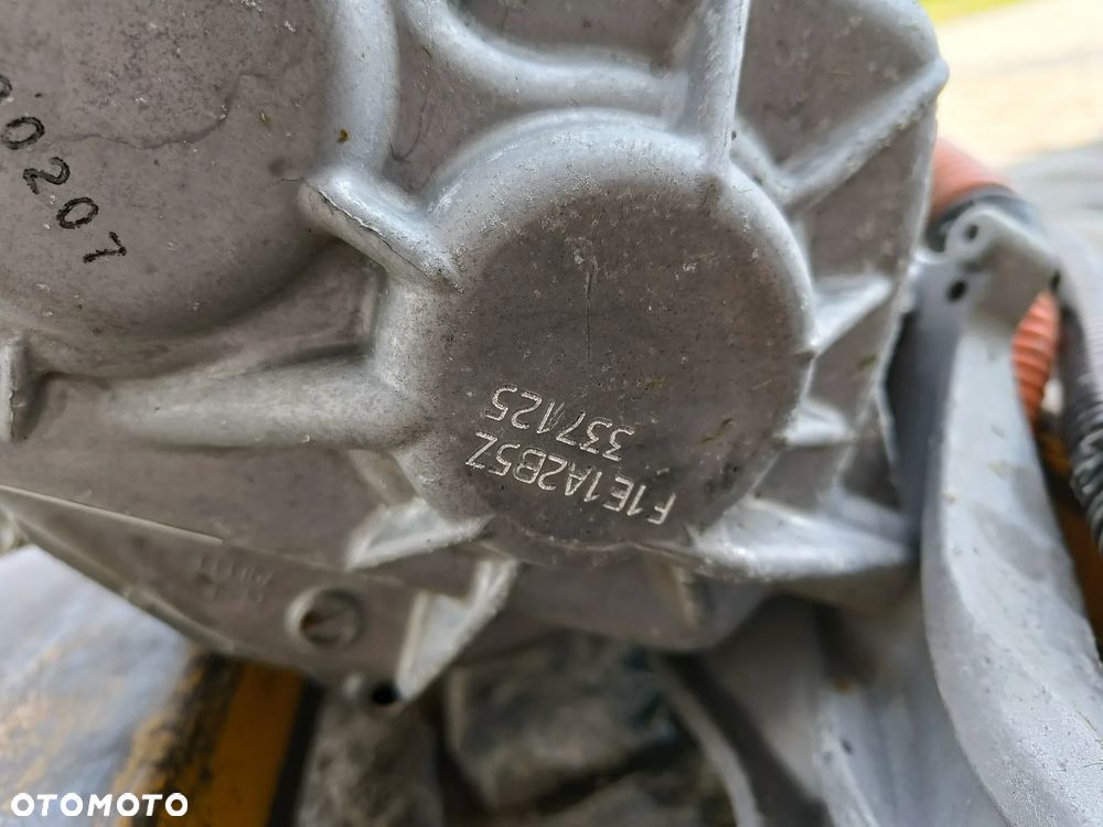 Silnik elektryczny Mitsubishi Outlander III PHEV 2.4 4WD Reduktor Dyferencjał F1E1A-2-B5Z - 4