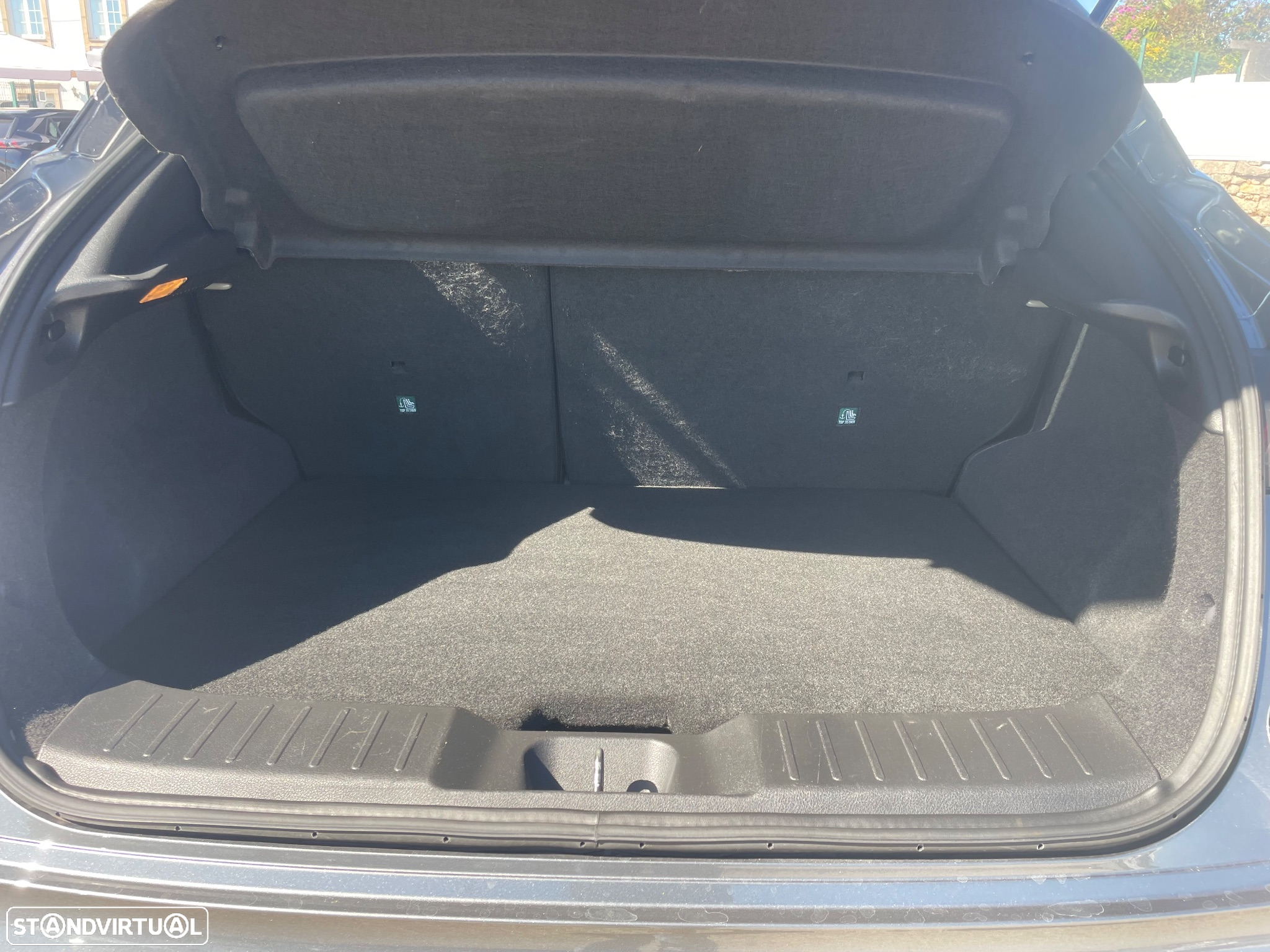 Nissan Juke 1.0 DIG-T N-Connecta - 9