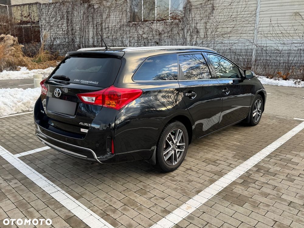 Toyota Auris 1.4 D-4D Premium EU5 - 8