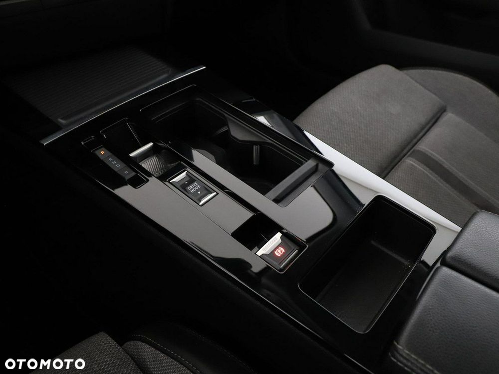Opel Astra 1.6 T Plug-in Hybrid Elegance - 34