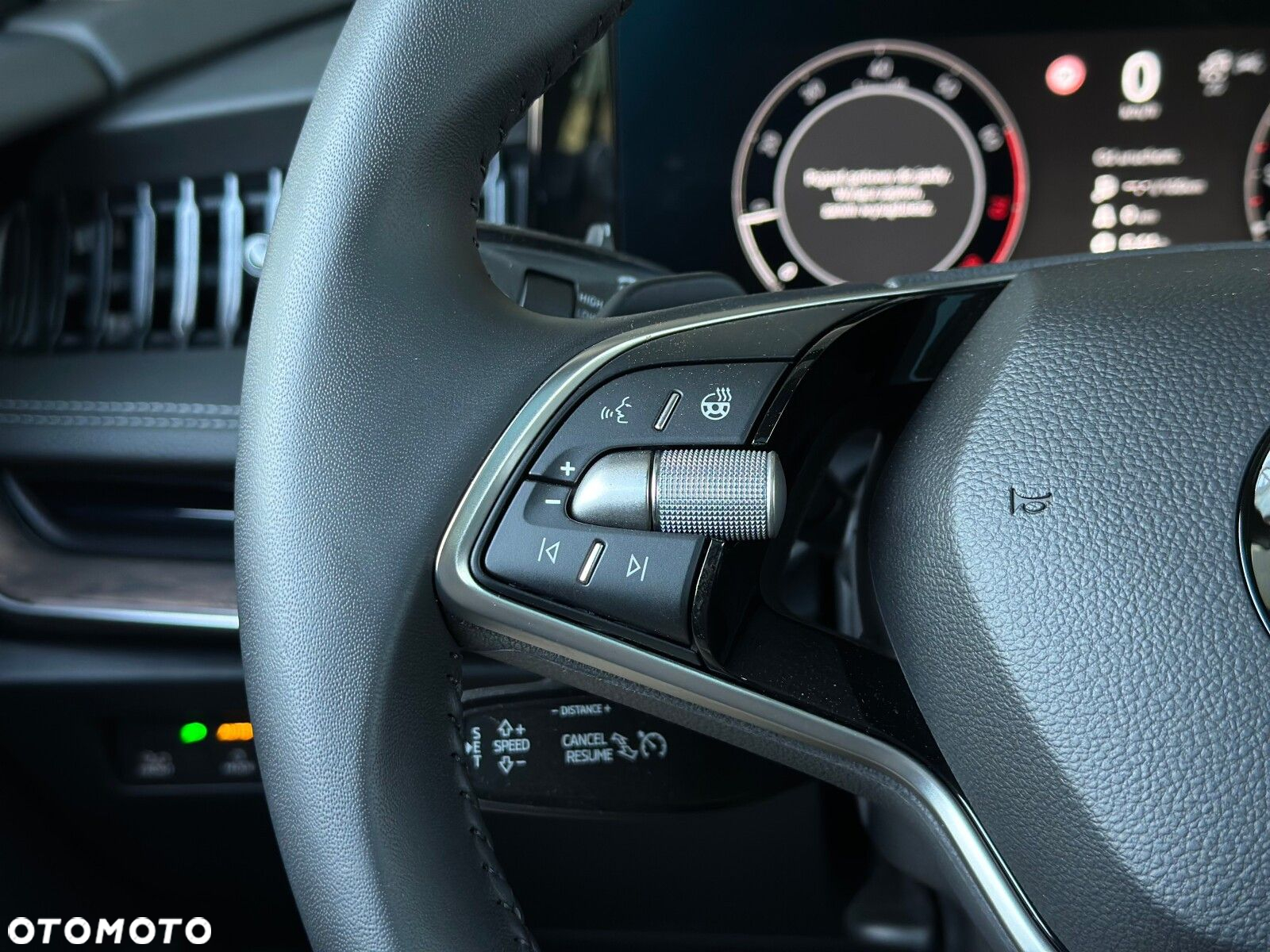 Skoda Superb 1.5 TSI L&K DSG - 21