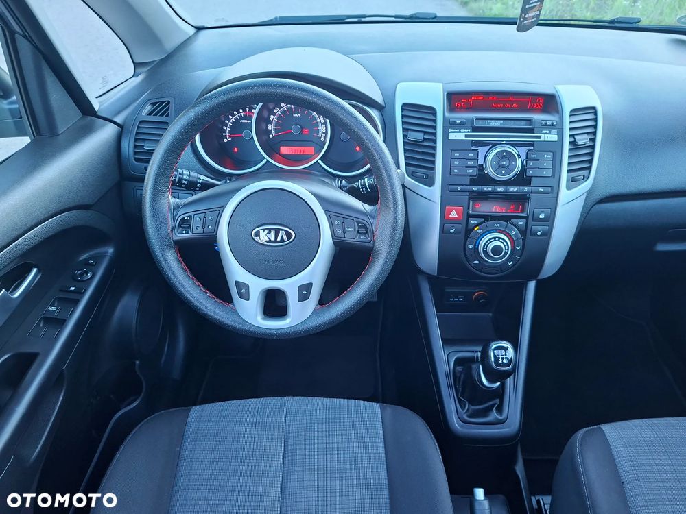 Kia Venga 1.4 CVVT Titanium Collection - 34