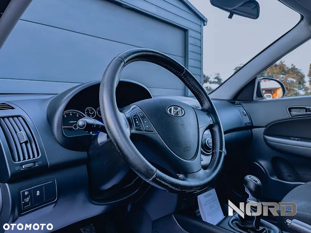 Hyundai i30 1.4 Classic - 9