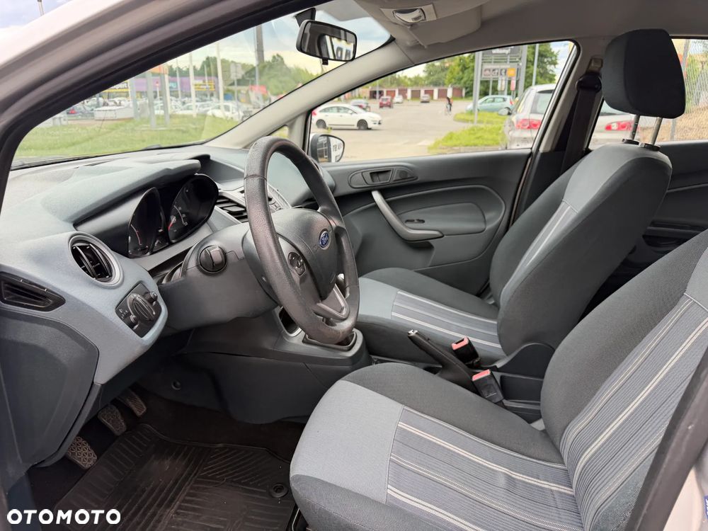 Ford Fiesta 1.25 Trend - 12