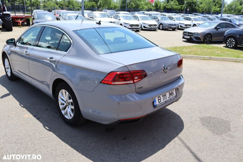 Volkswagen Passat 1.5 TSI ACT DSG Comfortline - 5