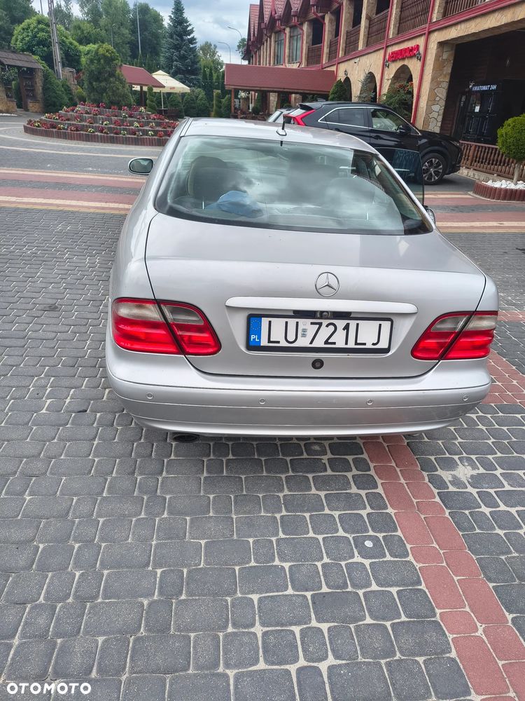 Mercedes-Benz CLK - 2