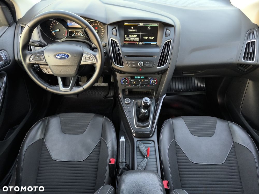 Ford Focus - 16