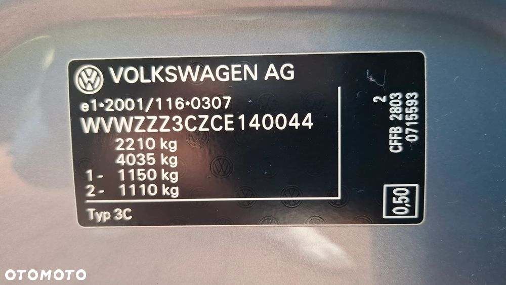 Volkswagen Passat 2.0 TDI Highline DSG - 38