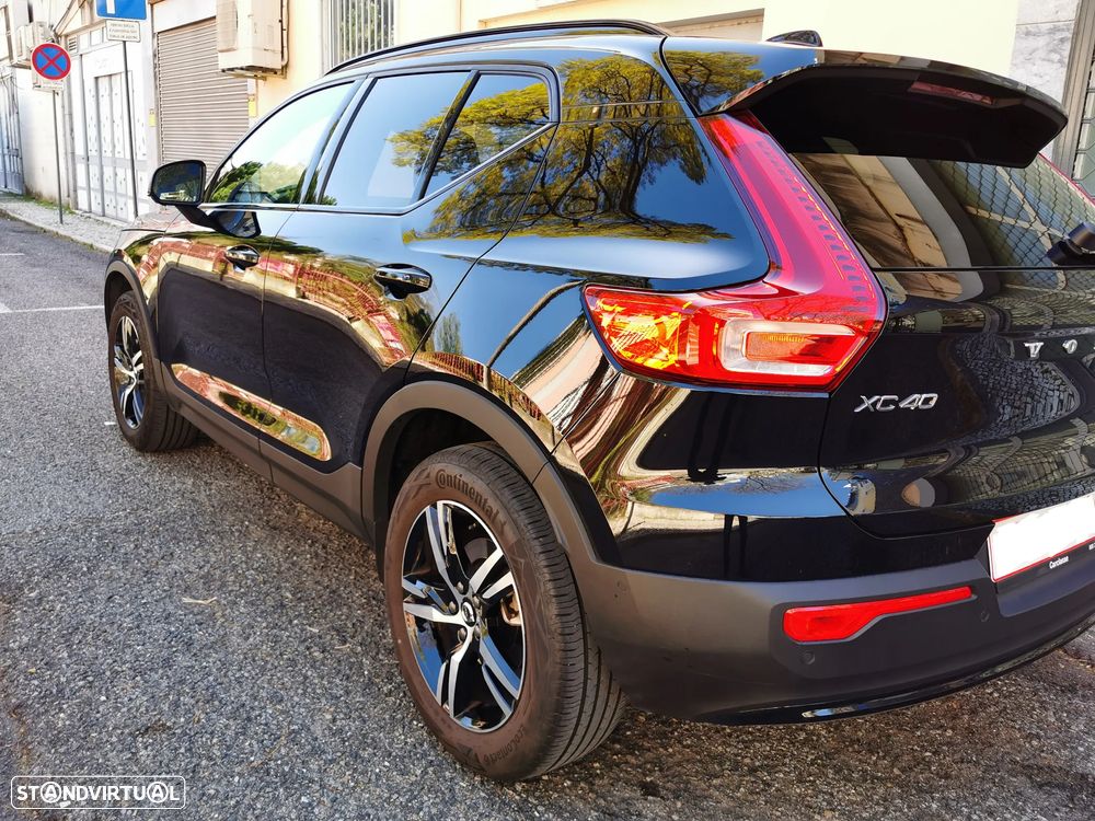 Volvo XC 40 2.0 B3 Plus Dark - 6