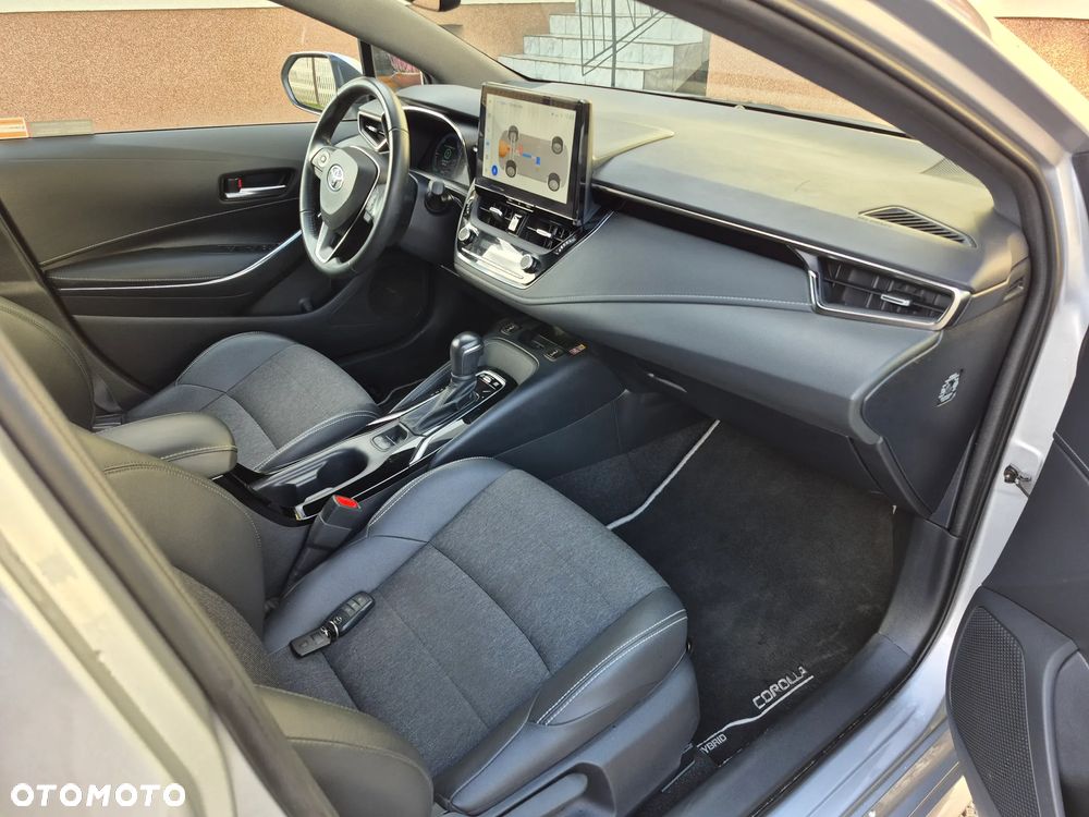 Toyota Corolla TS Kombi 22 - 7