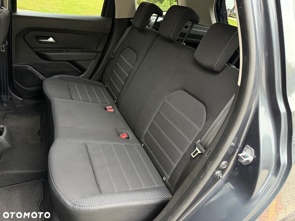 Dacia Duster 1.6 SCe Prestige 4WD - 29