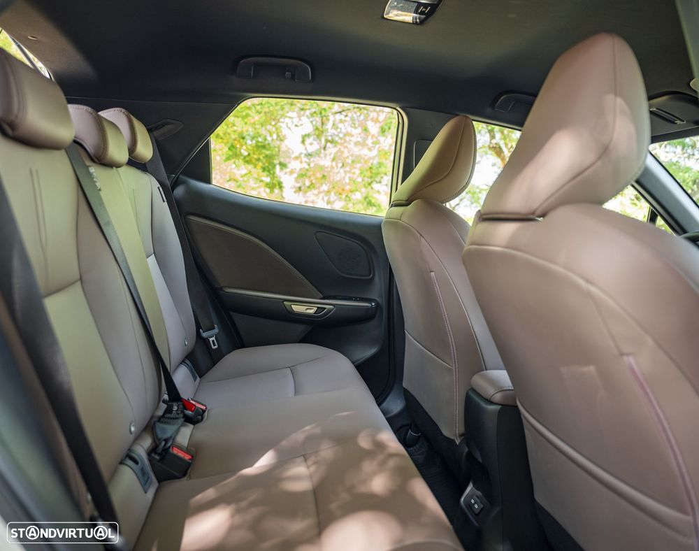 Lexus LBX Elegant - 8