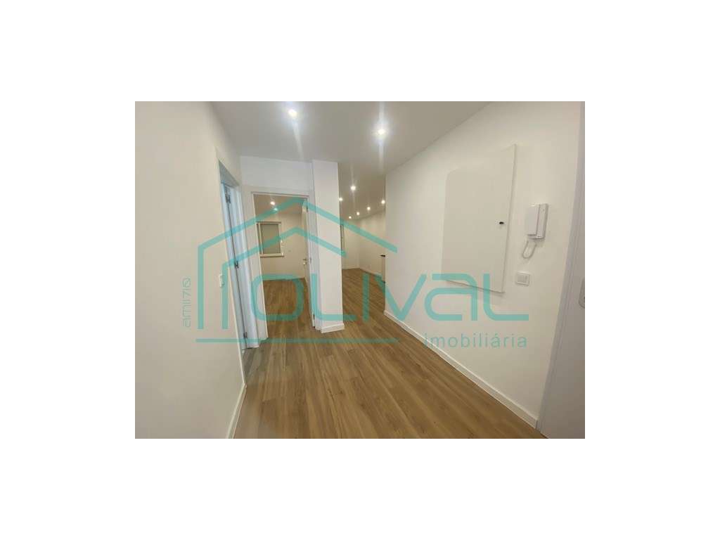 Apartamento T3 à venda na Rua de São Tomé e Príncipe - Grande imagem: 3/15