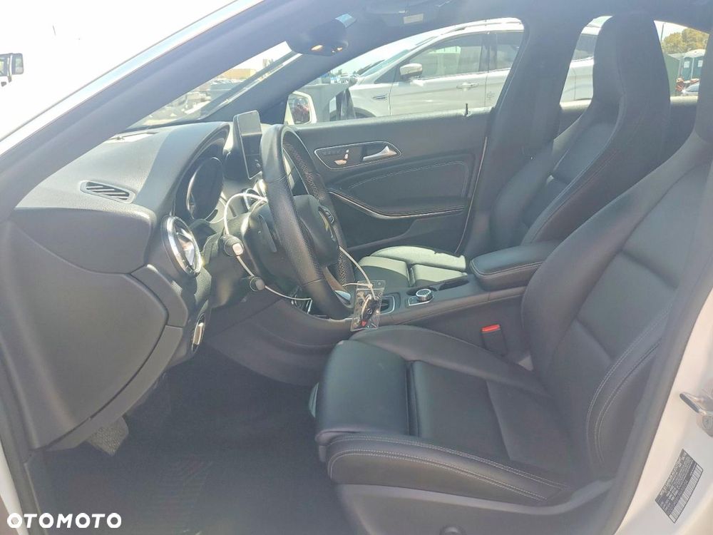 Mercedes-Benz CLA - 7