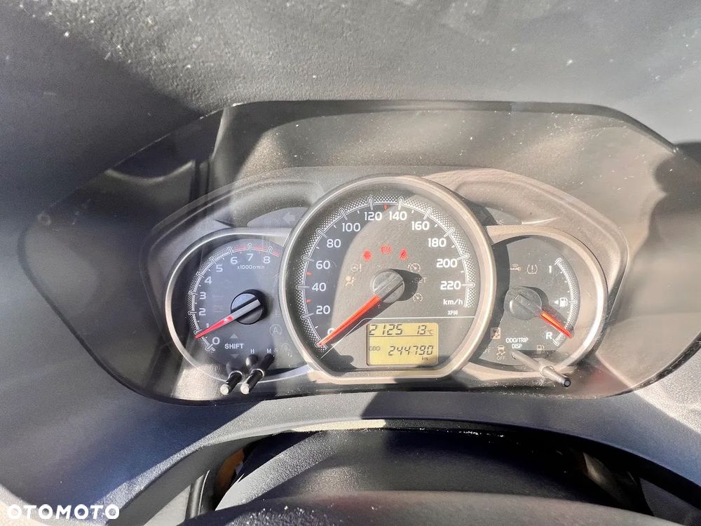 Toyota Yaris 1.33 Life EU6 - 4