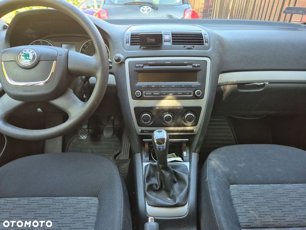 Skoda Octavia 1.4 TSI Ambiente - 4