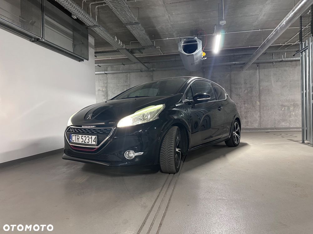 Peugeot 208 1.6 THP GTi - 1