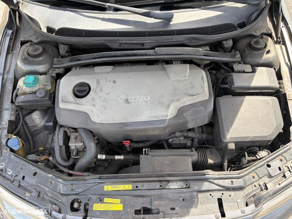 Volvo S60 2.4 D5 Nivel 1 - 6