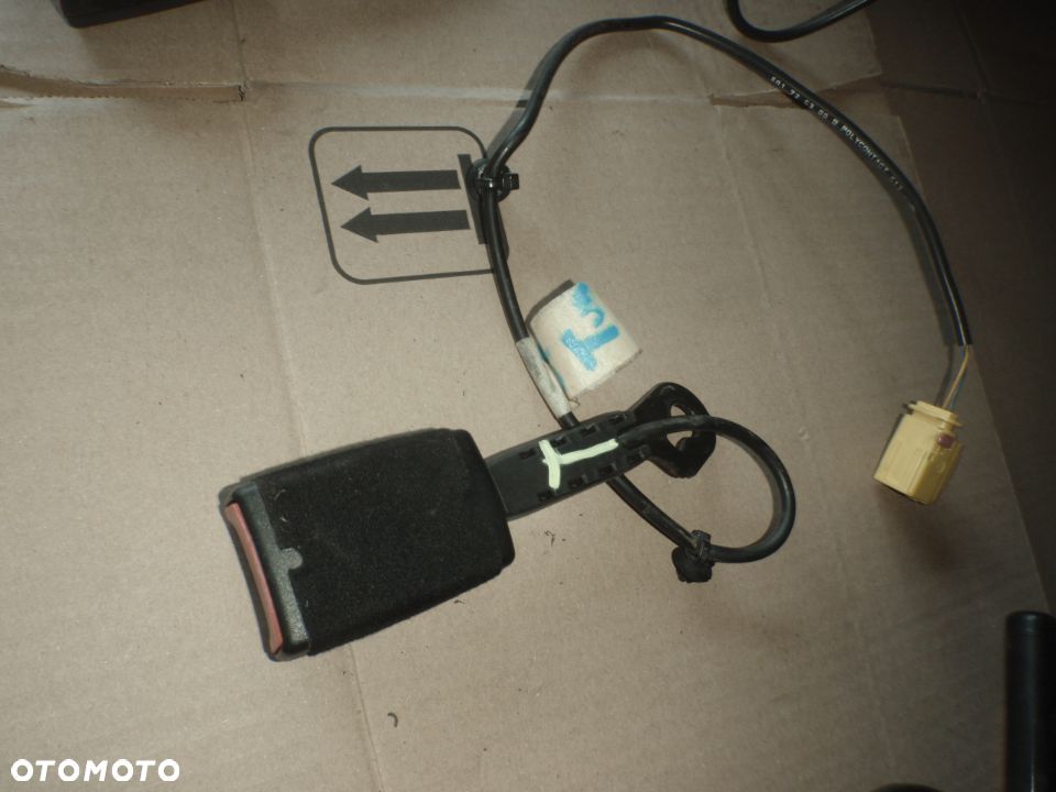 zapięcie zaczep klamra pasa bezpieczeństwa wpinka touareg cayenne - 1