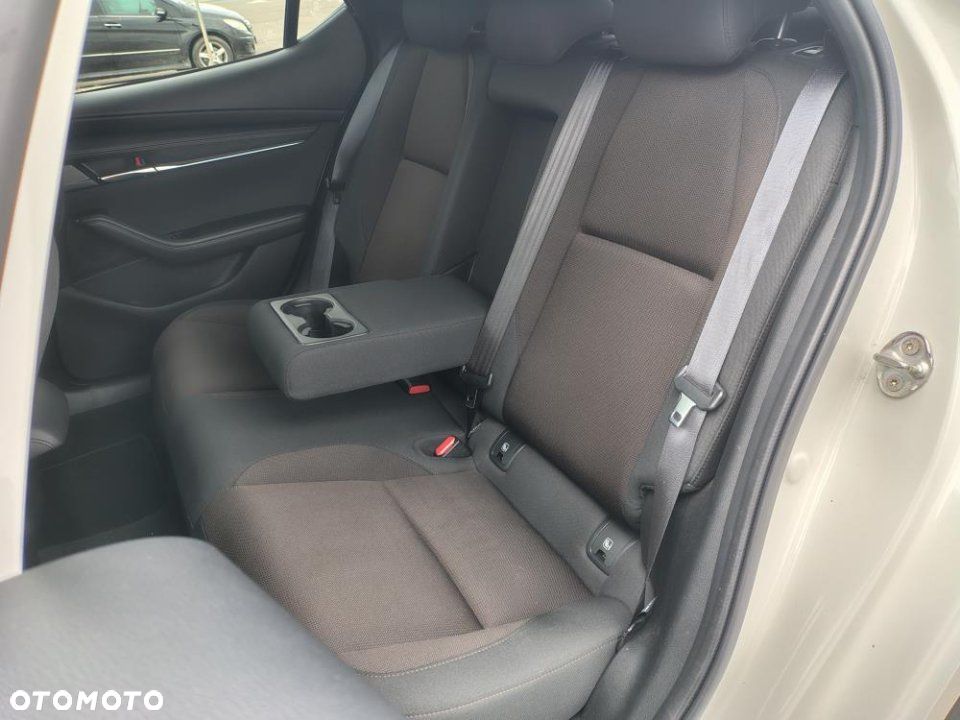 Mazda 3 e-SKYACTIV-X 186 M HYBRID CENTRE-LINE - 6