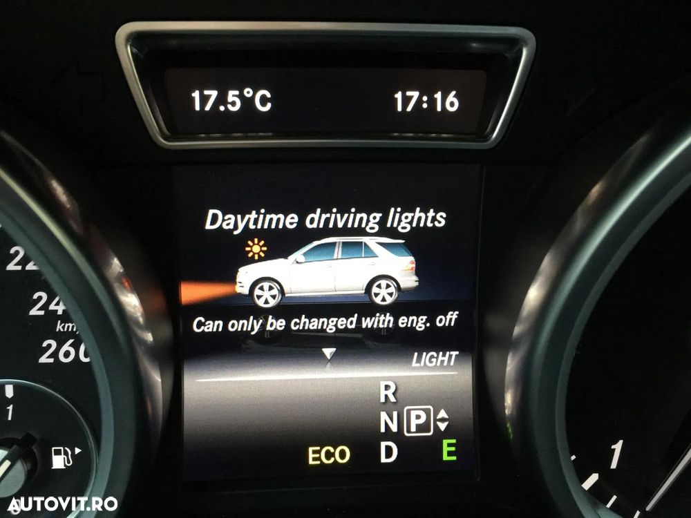 Mercedes-Benz ML 250 BlueTEC 4MATIC 7G-TRONIC - 29