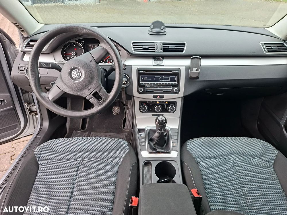 Volkswagen Passat 1.6 TDI BlueMotion Technology Trendline - 12