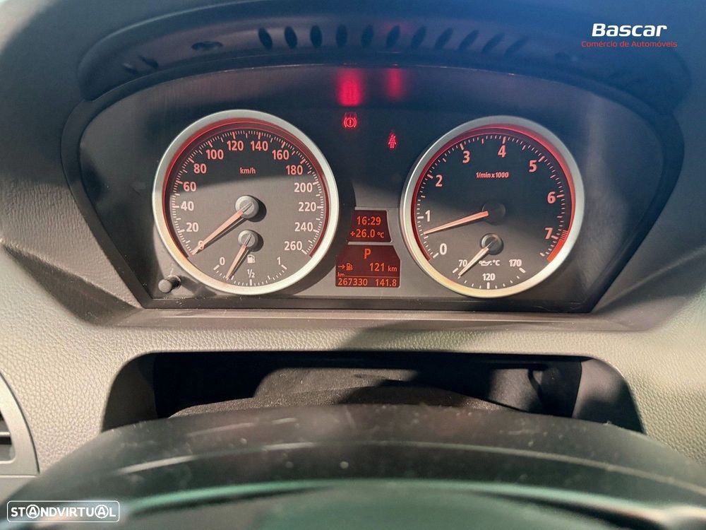 BMW 630 CiA - 18