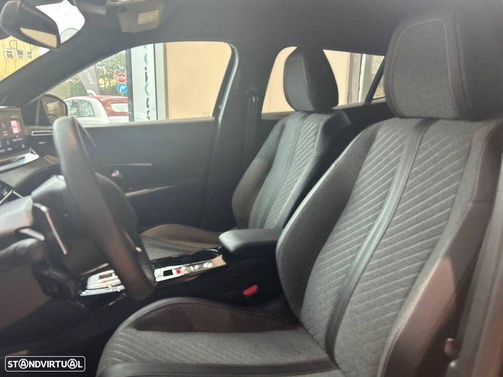 Peugeot 2008 1.2 Hybrid Allure e-DCS6 - 9