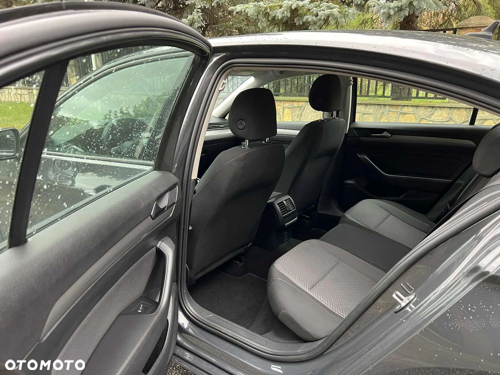 Volkswagen Passat 1.5 TSI EVO Comfortline - 24