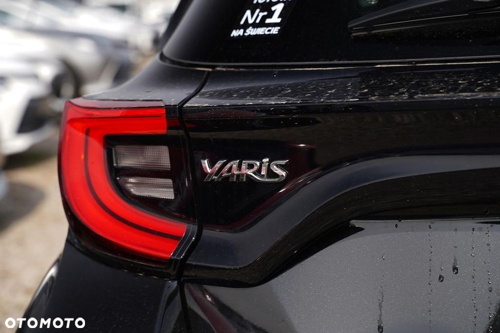 Toyota Yaris Hybrid 1.5 Style - 24