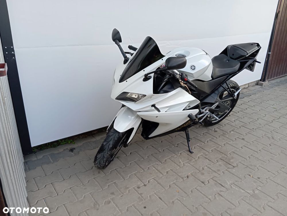 Yamaha YZF - 2